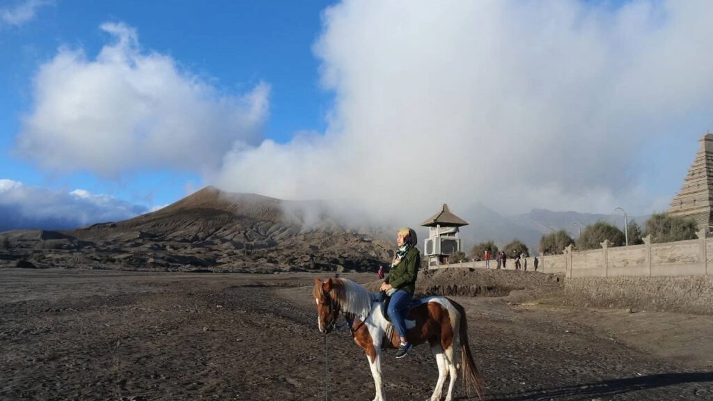 paket wisata bromo