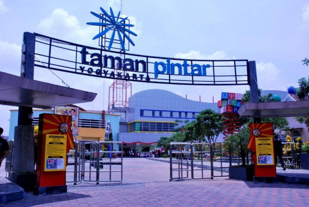 Wisata Taman Pintar Yogyakarta